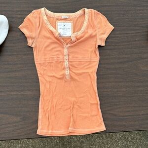 Abercrombie and fitch t shirt size medium